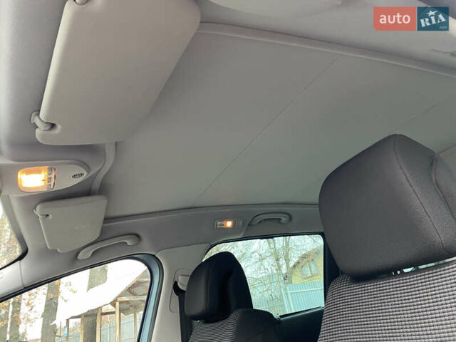 Синій Пежо 5008, об'ємом двигуна 1.6 л та пробігом 283 тис. км за 7100 $, фото 11 на Automoto.ua