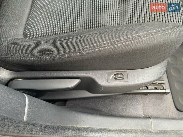 Синий Пежо 5008, объемом двигателя 1.6 л и пробегом 228 тыс. км за 7400 $, фото 27 на Automoto.ua