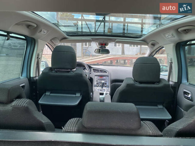 Синий Пежо 5008, объемом двигателя 1.6 л и пробегом 228 тыс. км за 7400 $, фото 13 на Automoto.ua