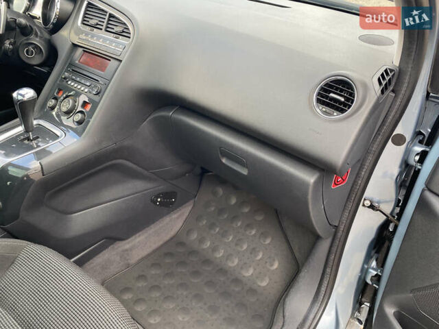 Синий Пежо 5008, объемом двигателя 1.6 л и пробегом 228 тыс. км за 7400 $, фото 28 на Automoto.ua