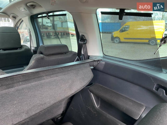 Синий Пежо 5008, объемом двигателя 1.6 л и пробегом 228 тыс. км за 7400 $, фото 15 на Automoto.ua