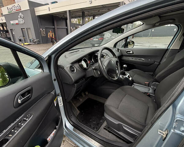 Пежо 5008 2010 в Житомире на Automoto.ua Синий Пежо 5008, объемом двигателя 1.6 л и пробегом 223 тыс. км за 8500 $, фото 7 на Automoto.ua