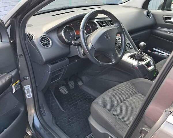 Синий Пежо 5008, объемом двигателя 1.56 л и пробегом 216 тыс. км за 7200 $, фото 3 на Automoto.ua