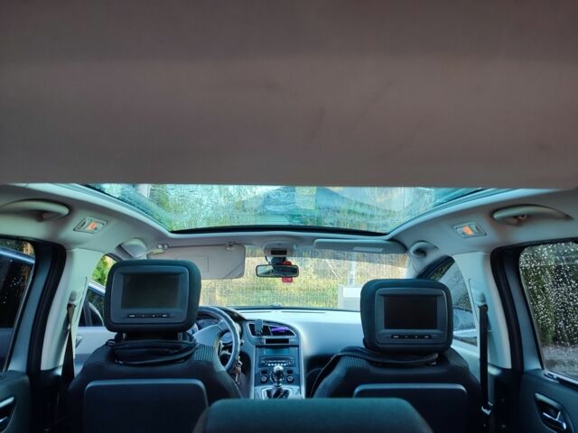 Синий Пежо 5008, объемом двигателя 1.6 л и пробегом 300 тыс. км за 7250 $, фото 7 на Automoto.ua