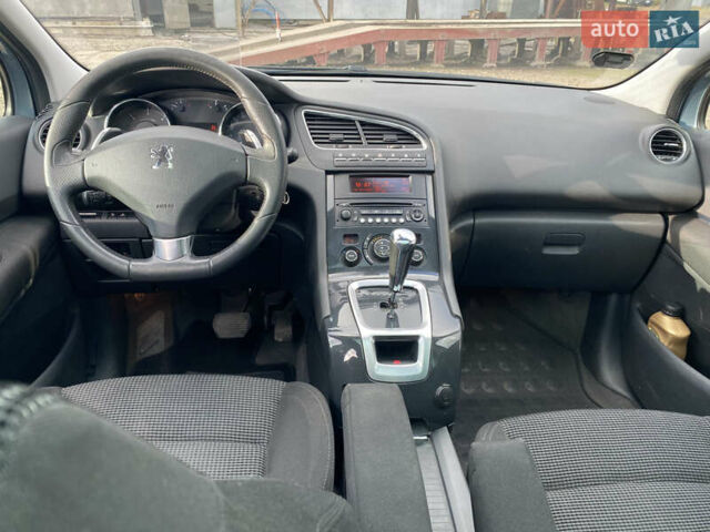 Синий Пежо 5008, объемом двигателя 1.6 л и пробегом 228 тыс. км за 7400 $, фото 17 на Automoto.ua