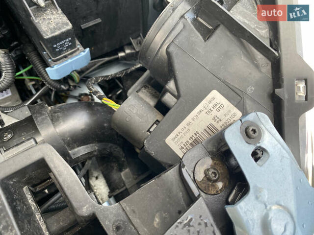 Синий Пежо 5008, объемом двигателя 1.6 л и пробегом 228 тыс. км за 7400 $, фото 31 на Automoto.ua