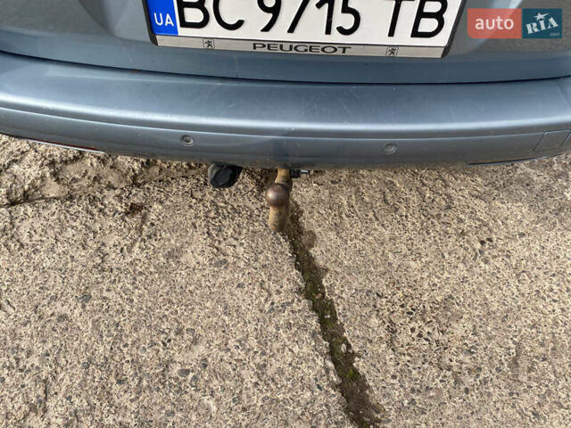 Синий Пежо 5008, объемом двигателя 1.6 л и пробегом 228 тыс. км за 7400 $, фото 9 на Automoto.ua