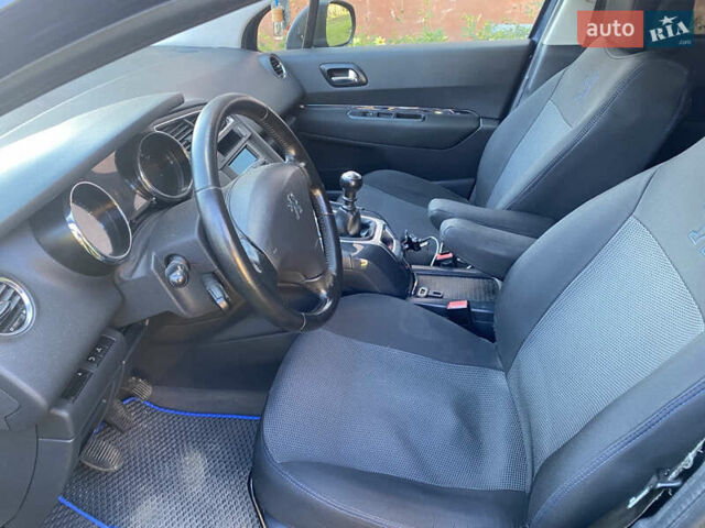 Пежо 5008 2010 в Львове на Automoto.ua Синий Пежо 5008, объемом двигателя 1.6 л и пробегом 247 тыс. км за 7200 $, фото 4 на Automoto.ua