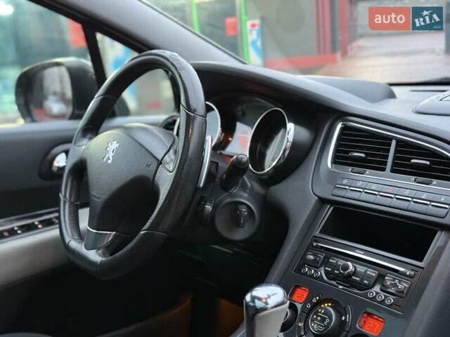 Синий Пежо 5008, объемом двигателя 1.56 л и пробегом 251 тыс. км за 6950 $, фото 47 на Automoto.ua