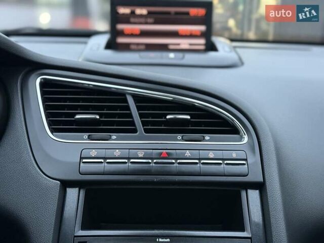 Синий Пежо 5008, объемом двигателя 1.56 л и пробегом 251 тыс. км за 6950 $, фото 77 на Automoto.ua