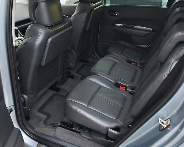 Синий Пежо 5008, объемом двигателя 2 л и пробегом 199 тыс. км за 6500 $, фото 9 на Automoto.ua