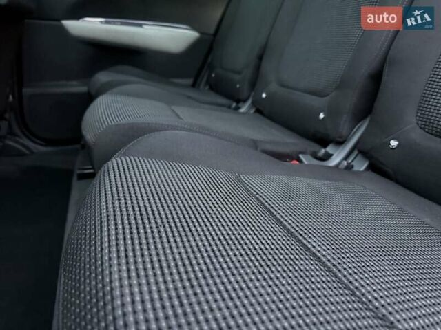 Синий Пежо 5008, объемом двигателя 1.56 л и пробегом 251 тыс. км за 6950 $, фото 58 на Automoto.ua