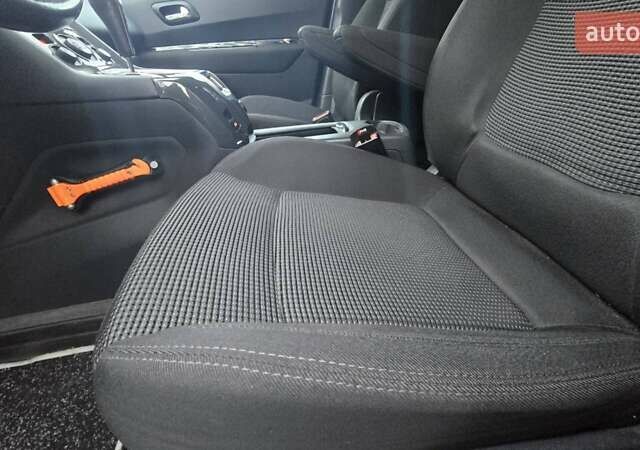 Пежо 5008 2011 в Трускавце на Automoto.ua Синий Пежо 5008, объемом двигателя 1.6 л и пробегом 223 тыс. км за 8500 $, фото 44 на Automoto.ua