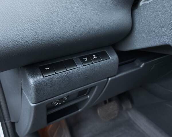 Синий Пежо 5008, объемом двигателя 2 л и пробегом 199 тыс. км за 6500 $, фото 17 на Automoto.ua