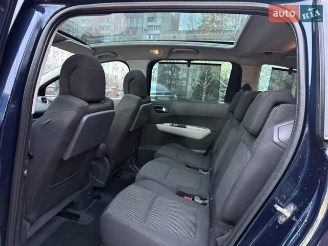 Синий Пежо 5008, объемом двигателя 1.56 л и пробегом 251 тыс. км за 6950 $, фото 56 на Automoto.ua