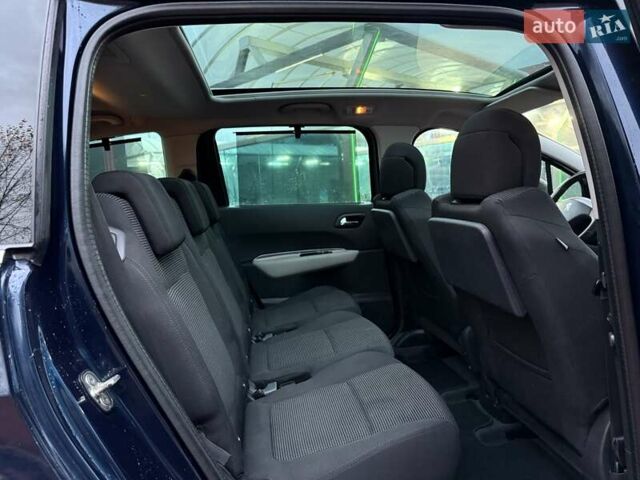 Синий Пежо 5008, объемом двигателя 1.56 л и пробегом 251 тыс. км за 6950 $, фото 51 на Automoto.ua