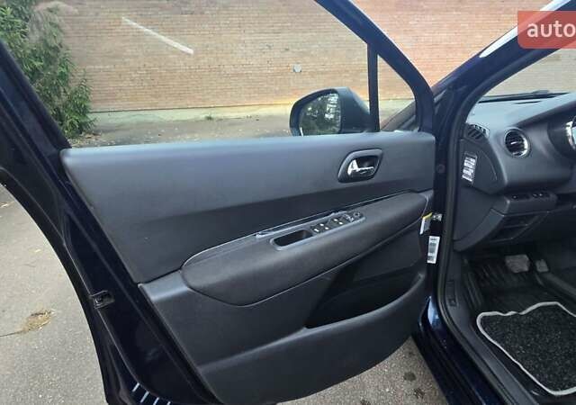 Пежо 5008 2011 в Трускавце на Automoto.ua Синий Пежо 5008, объемом двигателя 1.6 л и пробегом 223 тыс. км за 8500 $, фото 38 на Automoto.ua