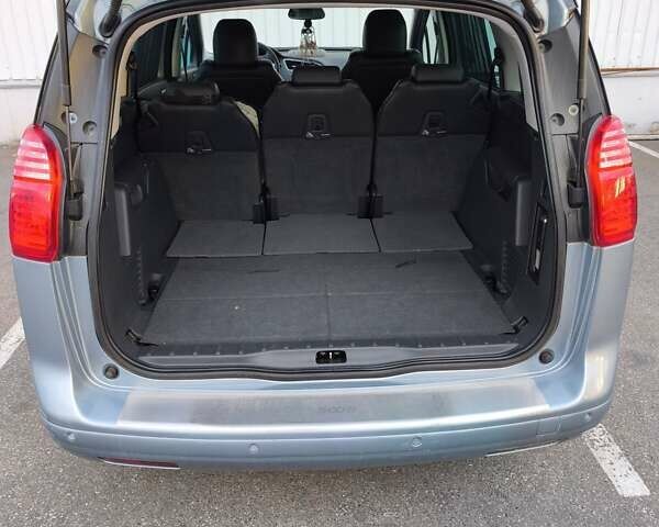 Синий Пежо 5008, объемом двигателя 2 л и пробегом 199 тыс. км за 6500 $, фото 11 на Automoto.ua