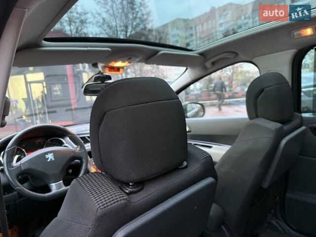 Синий Пежо 5008, объемом двигателя 1.56 л и пробегом 251 тыс. км за 6950 $, фото 61 на Automoto.ua