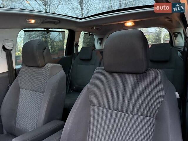 Синий Пежо 5008, объемом двигателя 1.56 л и пробегом 251 тыс. км за 6950 $, фото 64 на Automoto.ua