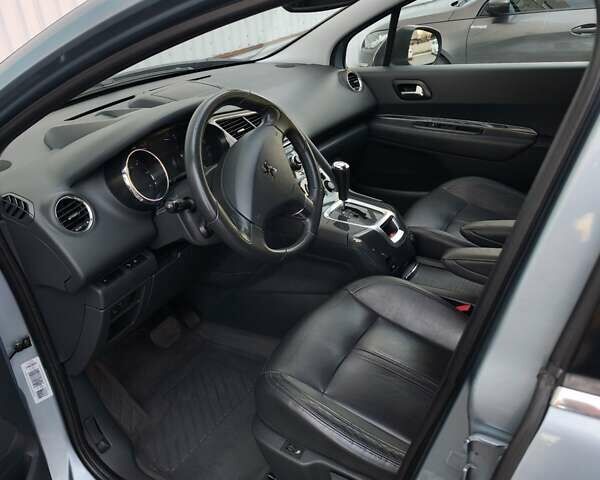Синий Пежо 5008, объемом двигателя 2 л и пробегом 199 тыс. км за 6500 $, фото 6 на Automoto.ua