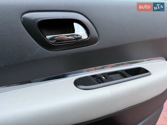 Синий Пежо 5008, объемом двигателя 1.56 л и пробегом 251 тыс. км за 6950 $, фото 37 на Automoto.ua