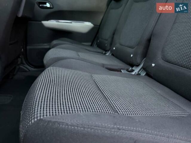 Синий Пежо 5008, объемом двигателя 1.56 л и пробегом 251 тыс. км за 6950 $, фото 57 на Automoto.ua