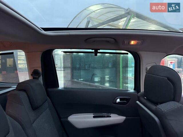 Синий Пежо 5008, объемом двигателя 1.56 л и пробегом 251 тыс. км за 6950 $, фото 55 на Automoto.ua