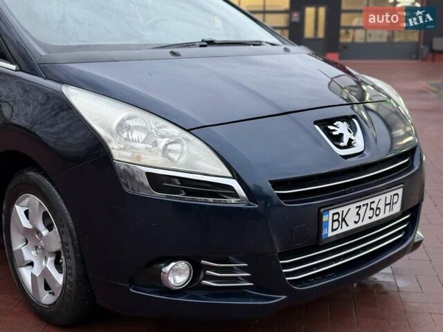 Синий Пежо 5008, объемом двигателя 1.56 л и пробегом 251 тыс. км за 6950 $, фото 16 на Automoto.ua