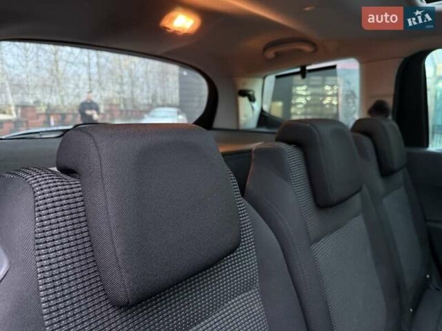 Синий Пежо 5008, объемом двигателя 1.56 л и пробегом 251 тыс. км за 6950 $, фото 54 на Automoto.ua