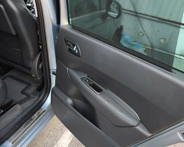 Синий Пежо 5008, объемом двигателя 2 л и пробегом 199 тыс. км за 6500 $, фото 16 на Automoto.ua