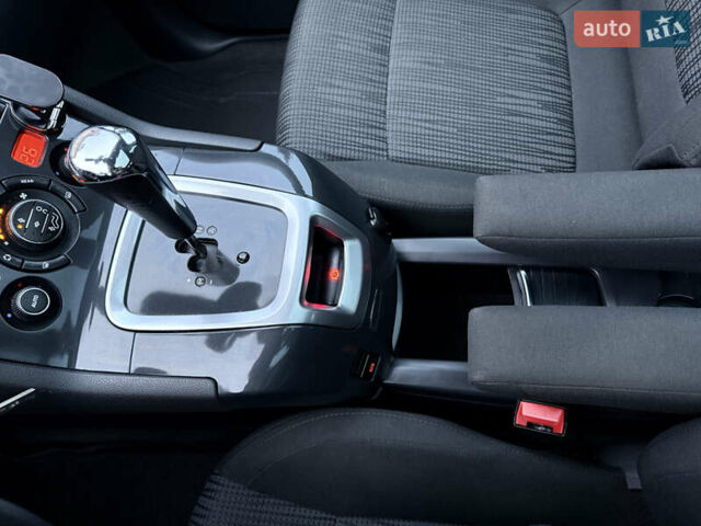 Синій Пежо 5008, об'ємом двигуна 1.6 л та пробігом 255 тис. км за 8500 $, фото 52 на Automoto.ua