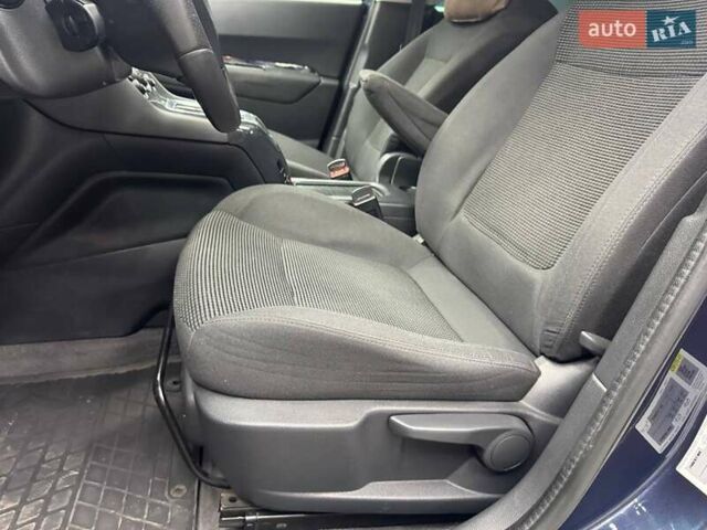 Синий Пежо 5008, объемом двигателя 1.56 л и пробегом 264 тыс. км за 10700 $, фото 10 на Automoto.ua