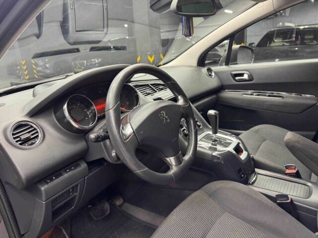 Синий Пежо 5008, объемом двигателя 1.6 л и пробегом 264 тыс. км за 10700 $, фото 8 на Automoto.ua