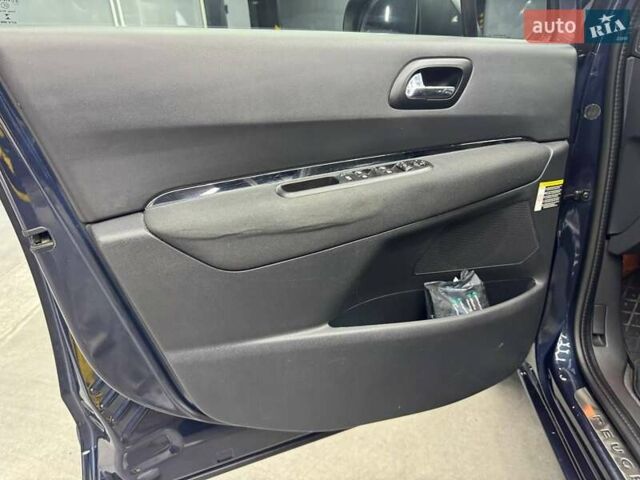 Синий Пежо 5008, объемом двигателя 1.56 л и пробегом 264 тыс. км за 10700 $, фото 11 на Automoto.ua