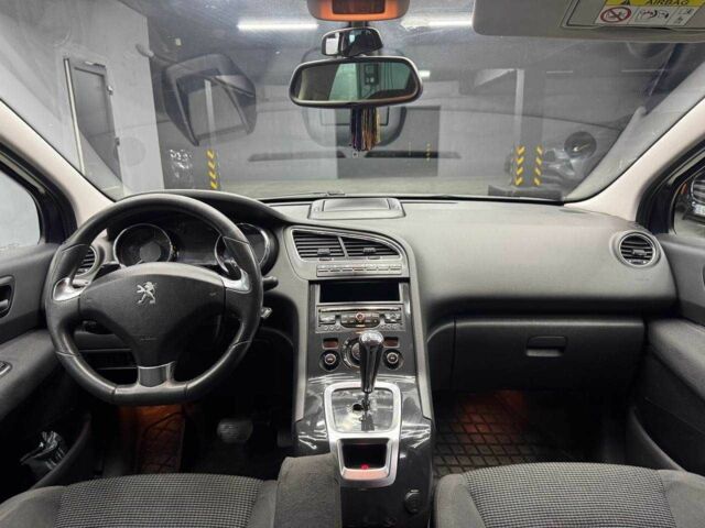 Синий Пежо 5008, объемом двигателя 1.6 л и пробегом 264 тыс. км за 10700 $, фото 9 на Automoto.ua