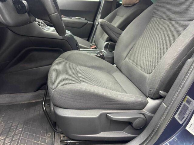 Синий Пежо 5008, объемом двигателя 1.6 л и пробегом 264 тыс. км за 10700 $, фото 12 на Automoto.ua