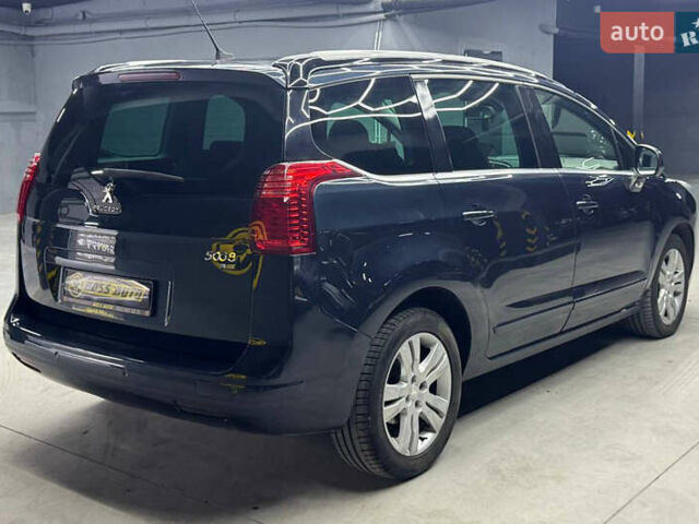 Синий Пежо 5008, объемом двигателя 1.56 л и пробегом 264 тыс. км за 10700 $, фото 5 на Automoto.ua