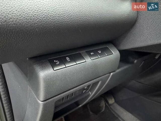 Синий Пежо 5008, объемом двигателя 1.56 л и пробегом 264 тыс. км за 10700 $, фото 6 на Automoto.ua