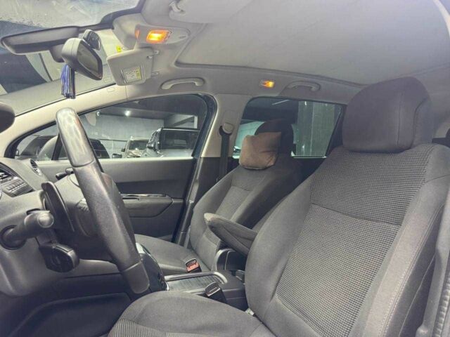 Синий Пежо 5008, объемом двигателя 1.6 л и пробегом 264 тыс. км за 10700 $, фото 7 на Automoto.ua