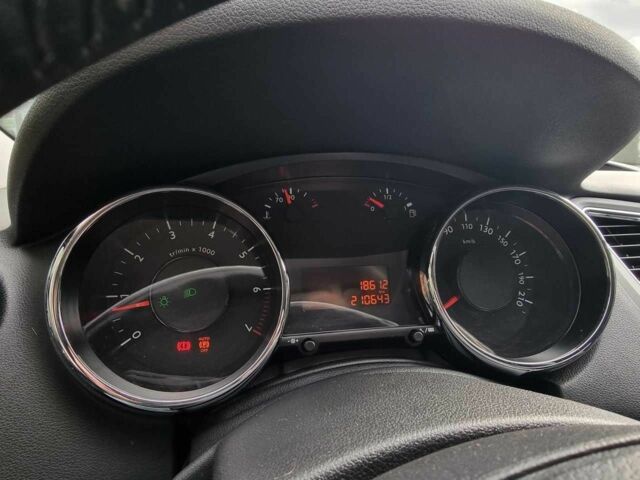 Синий Пежо 5008, объемом двигателя 1.6 л и пробегом 210 тыс. км за 7199 $, фото 18 на Automoto.ua