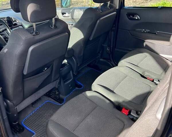 Пежо 5008 2009 в Львове на Automoto.ua Синий Пежо 5008, объемом двигателя 1.56 л и пробегом 215 тыс. км за 7400 $, фото 23 на Automoto.ua