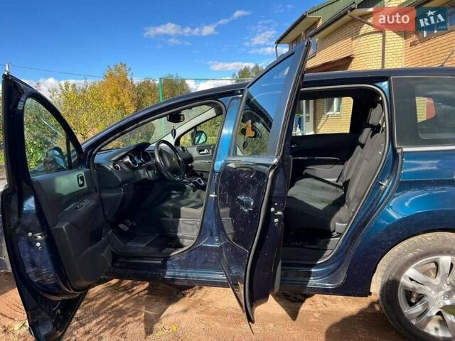 Пежо 5008 2009 в Львове на Automoto.ua Синий Пежо 5008, объемом двигателя 1.56 л и пробегом 215 тыс. км за 7400 $, фото 15 на Automoto.ua