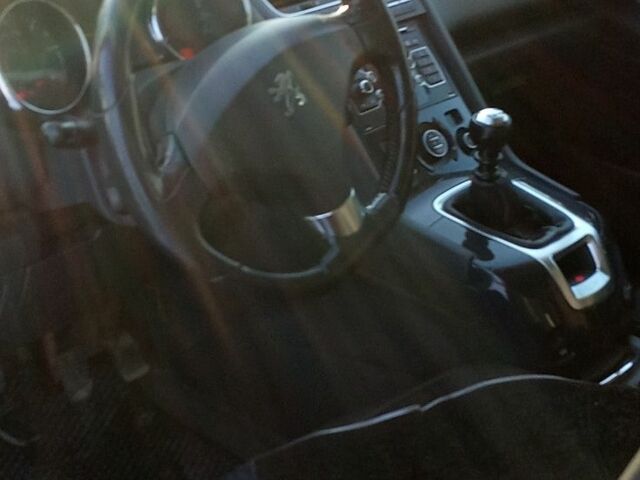 Синий Пежо 5008, объемом двигателя 2 л и пробегом 295 тыс. км за 7300 $, фото 2 на Automoto.ua