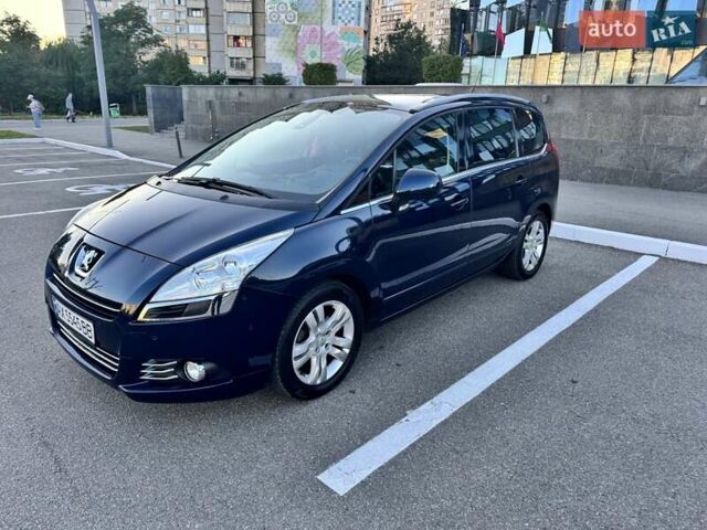 Синий Пежо 5008, объемом двигателя 1.6 л и пробегом 208 тыс. км за 7700 $, фото 1 на Automoto.ua