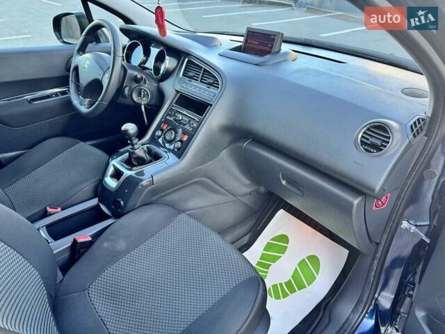 Синий Пежо 5008, объемом двигателя 1.6 л и пробегом 208 тыс. км за 7700 $, фото 35 на Automoto.ua
