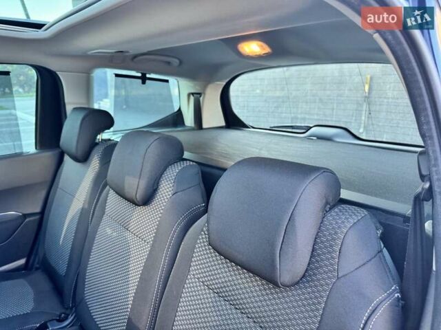 Синий Пежо 5008, объемом двигателя 1.6 л и пробегом 208 тыс. км за 7700 $, фото 75 на Automoto.ua