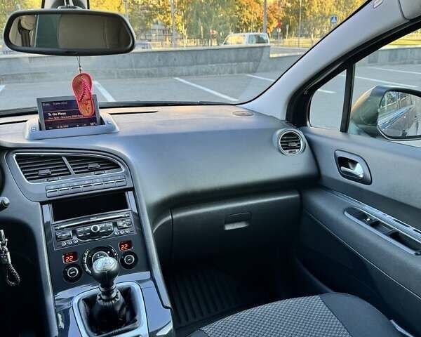 Синий Пежо 5008, объемом двигателя 1.6 л и пробегом 208 тыс. км за 7700 $, фото 90 на Automoto.ua