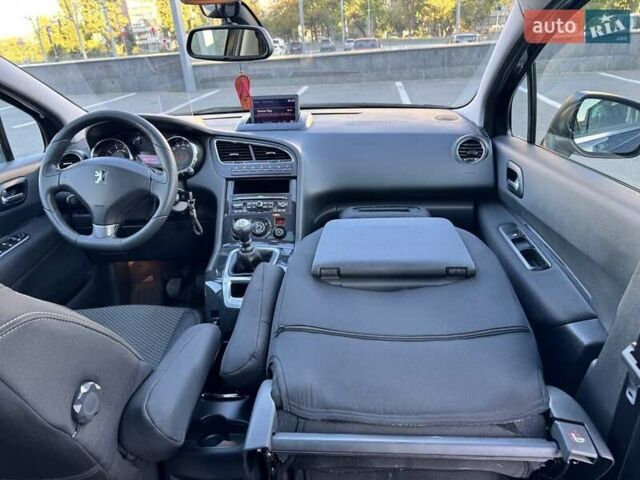 Синий Пежо 5008, объемом двигателя 1.6 л и пробегом 208 тыс. км за 7700 $, фото 103 на Automoto.ua