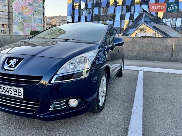 Синий Пежо 5008, объемом двигателя 1.6 л и пробегом 208 тыс. км за 7700 $, фото 4 на Automoto.ua
